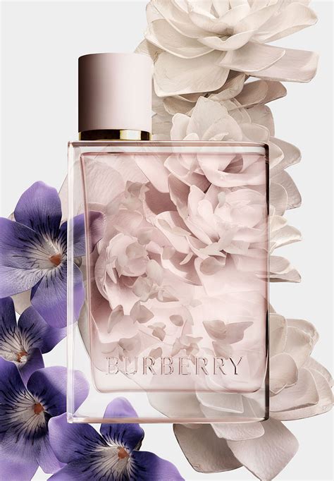 burberry geur|Burberry her petals.